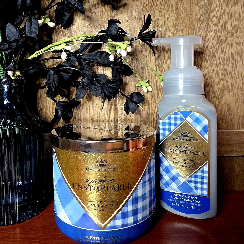 Bath & Body Works Blue Gingham Unstoppable Foaming Hand Soap & Candle Set